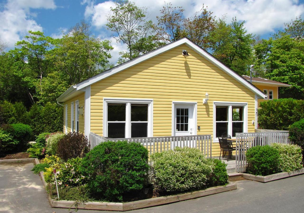 Larinda'S Landing Oceanfront Cottages Halifax Exterior photo