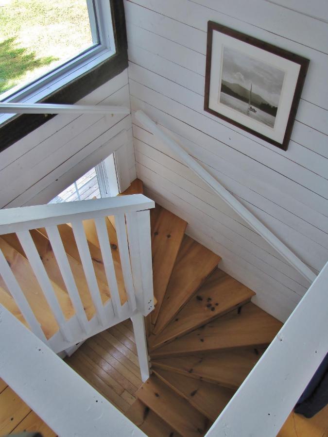 Larinda'S Landing Oceanfront Cottages Halifax Exterior photo